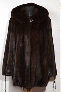 Норковый полушубок с капюшоном, цвет горький шоколад 2004